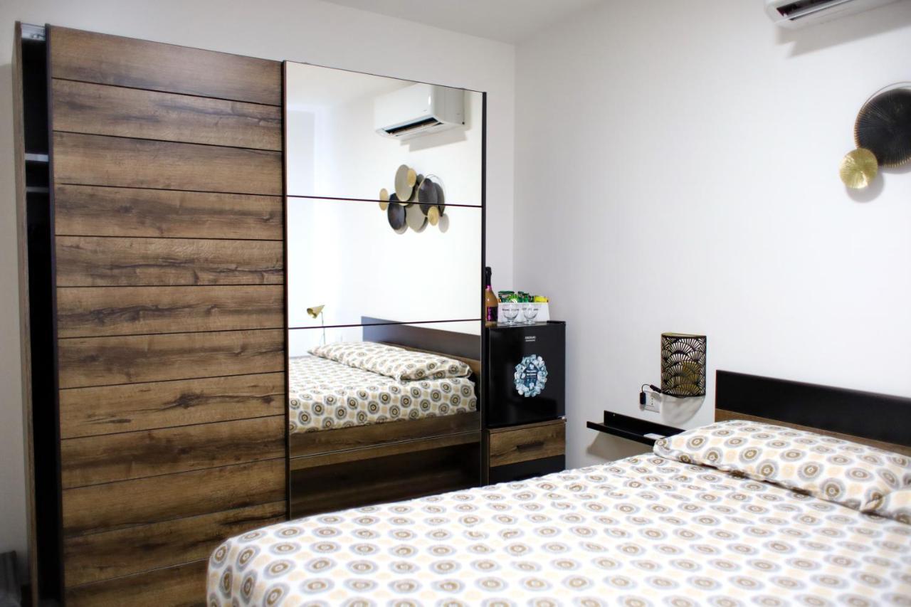 Civico Sedici Suite & Spa Altamura Bagian luar foto