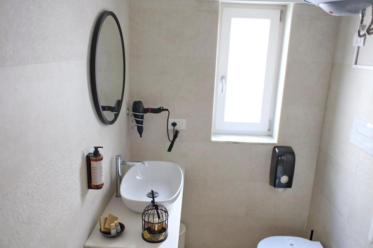 Civico Sedici Suite & Spa Altamura Bagian luar foto