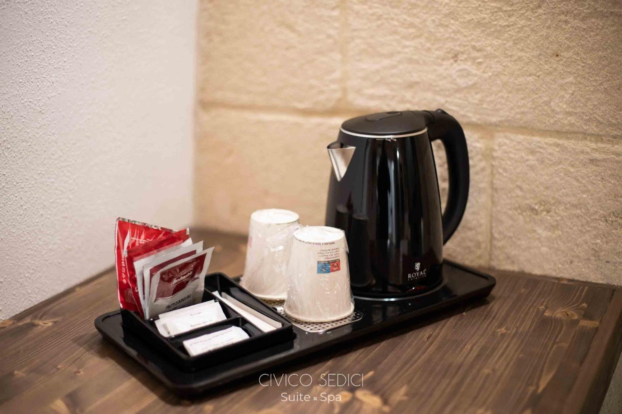 Civico Sedici Suite & Spa Altamura Bagian luar foto