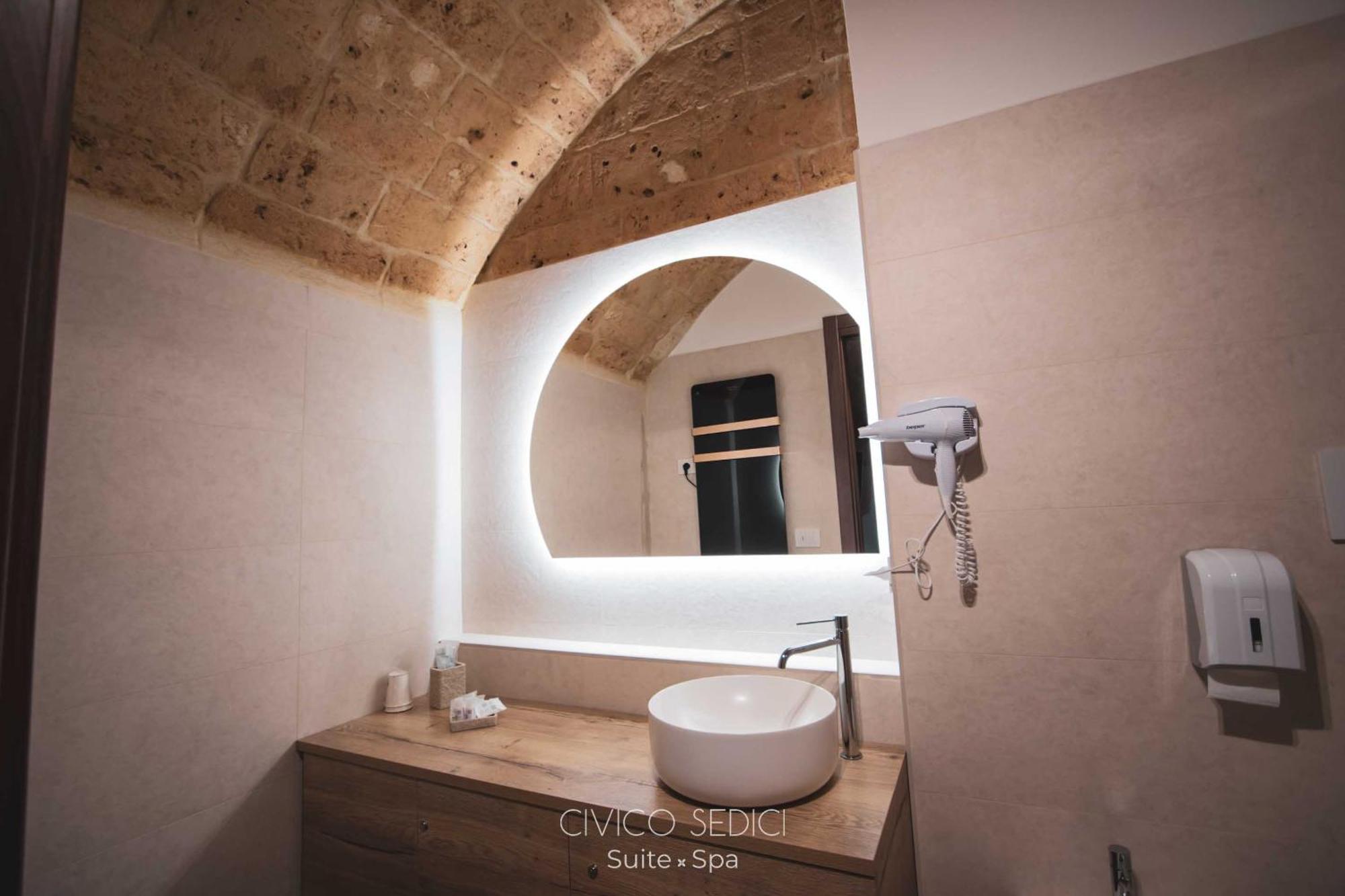 Civico Sedici Suite & Spa Altamura Bagian luar foto